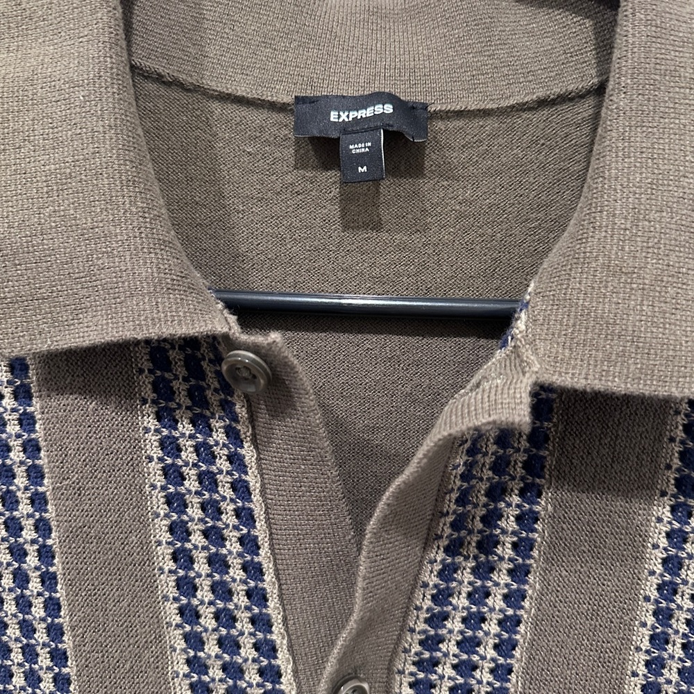Express Men's Olive and Blue Patterned Button Down Sweater Polo - Picture 2 of 4